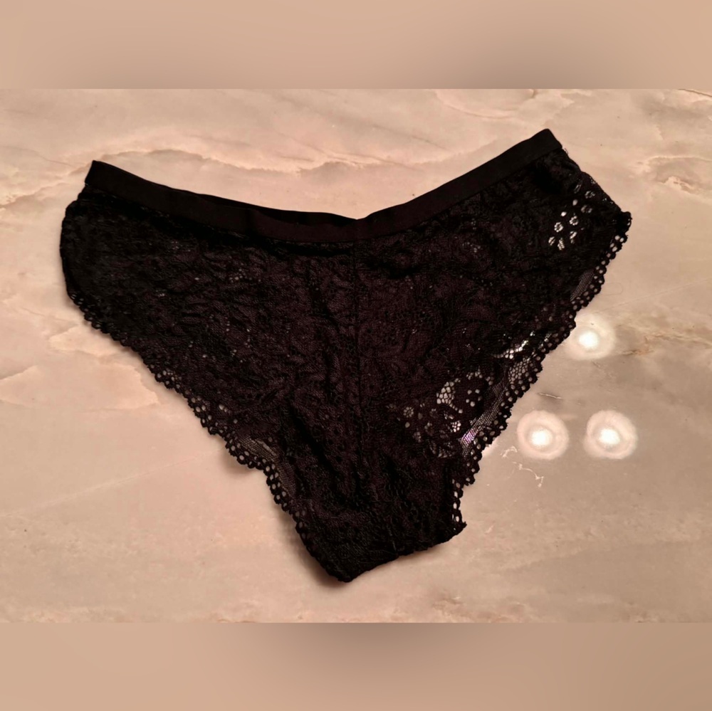 Adrienne Vittadini Black Lace Bikini Panty SMALL